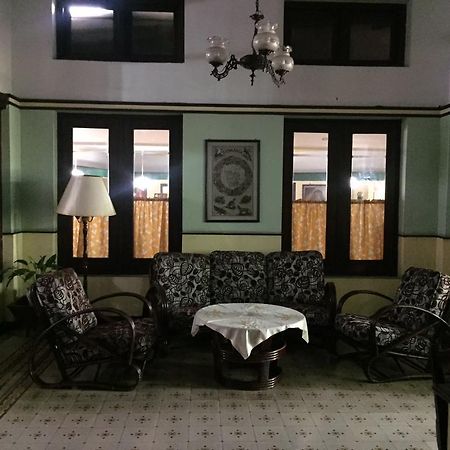 Splendid Inn Malang Kültér fotó